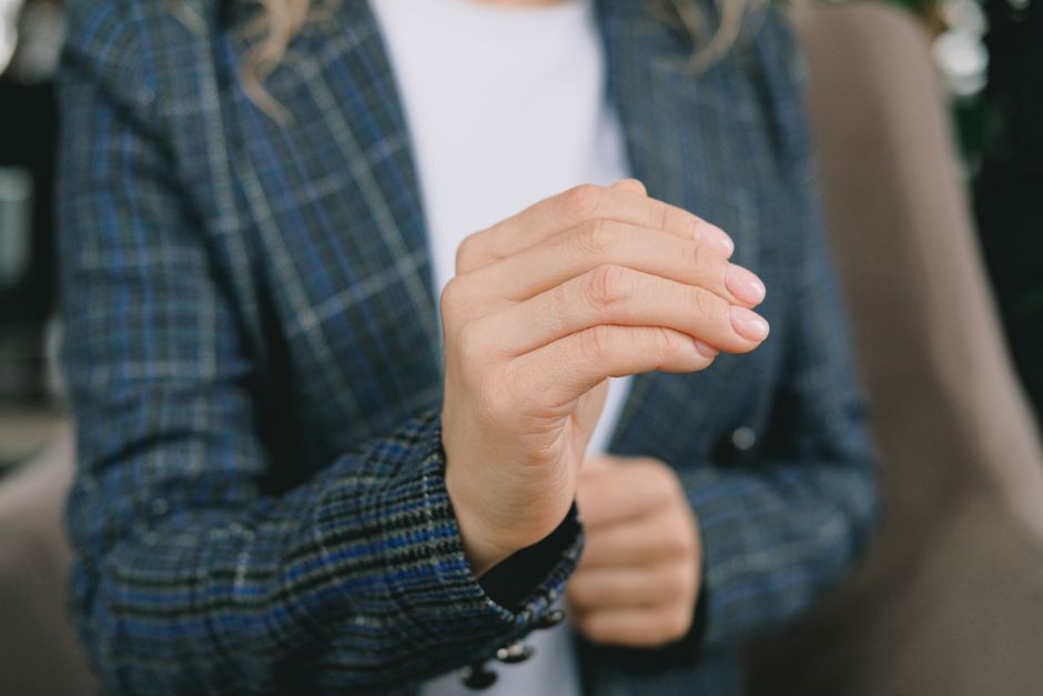 Coat Sleeve Styles: Which Cut Actually Fits Your Body and Budget