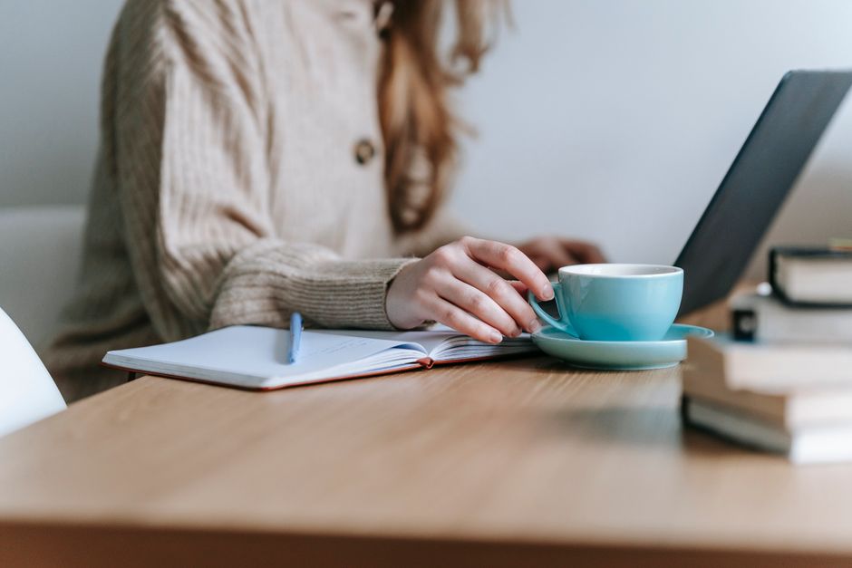 I Curated a 10-Item Work-From-Home Wardrobe — Here’s What I Learned